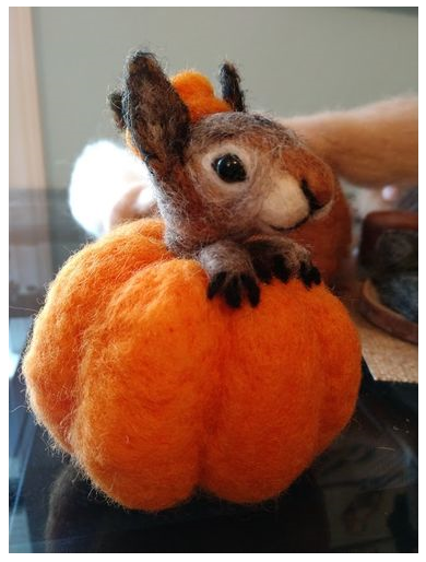 Woolpets Needle Felting Start Kit - Squirrel + Pumpkin